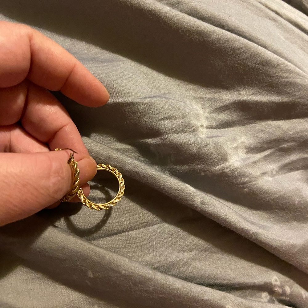 10k gold earrings